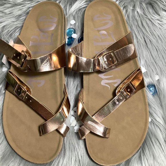 Mad Love Shoes - Mad Love Women's Prudence Footbed Sandals
